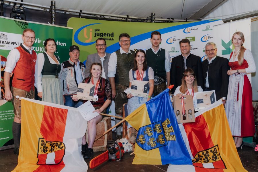 foto 1 bundessiegerin frauenklasse
                                                