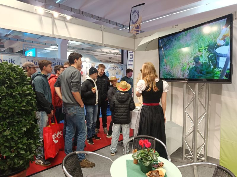 29bd2233-00a9-435f-b161-337644728f93
                                                