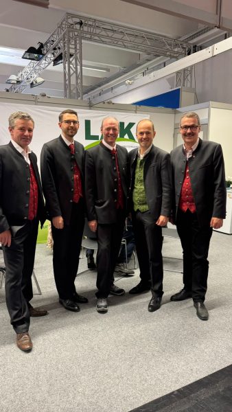 b005ea69-215b-4e71-a2b6-43f82e8d3bbd
                                                