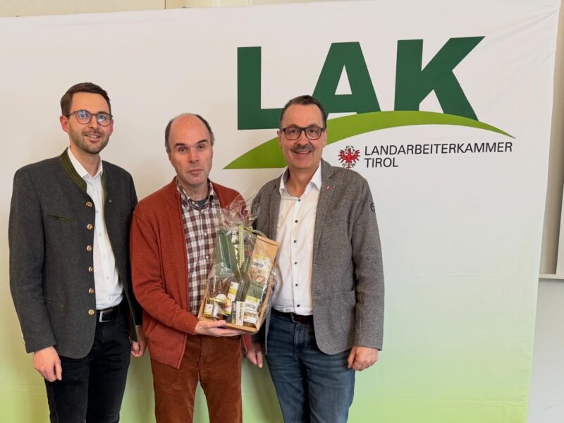 c14c37ea-1ac7-4891-bb11-3f4588d90b78-2
                                                